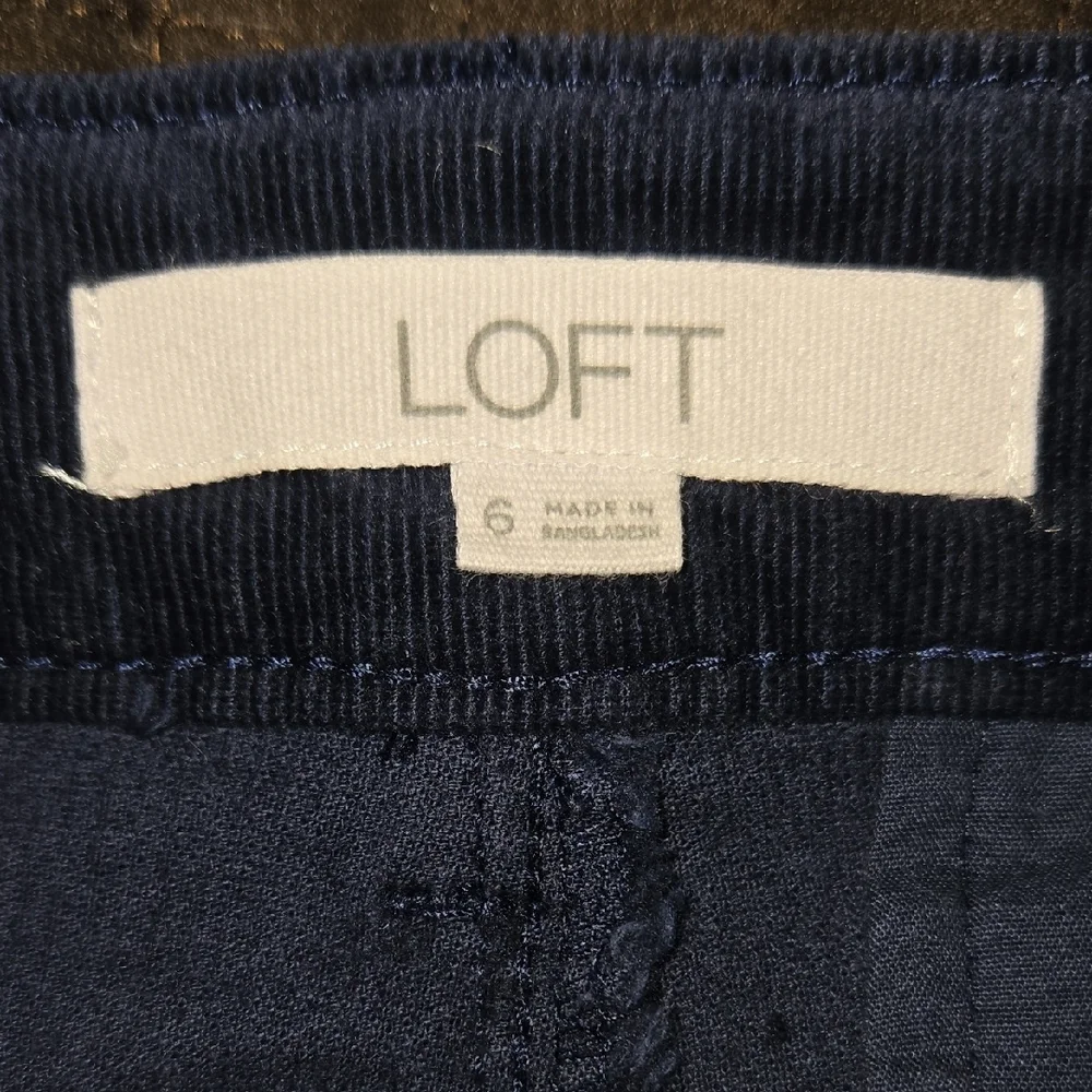 LOFT 2 Pairs: BROWN & NAVY  Palmer Wide Leg Corduroy Pants Both Are Size 6 - Picture 2 of 9